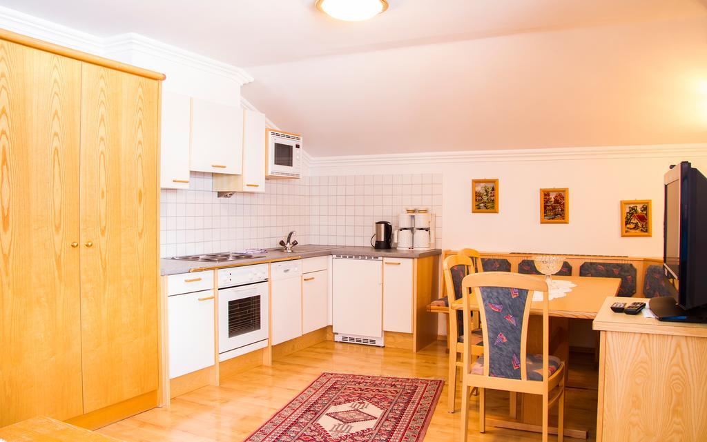 Alberts Bellevue Appartements Nauders Cameră foto